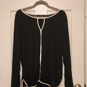 Cable & Gauge Black Long Sleeve Top with White Trim Accents